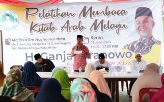 TGS Ganjar Gandeng Majelis Taklim Untuk Lestarikan Aksara Arab Melayu - JPNN.com