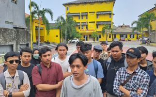 Izin STIE Tribuana Bekasi Dicabut, Mahasiswanya Dipersulit Urus Pindah Kampus - JPNN.com