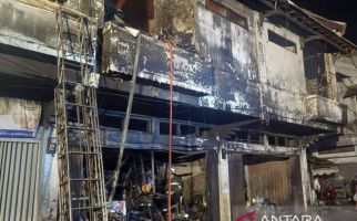 Seorang Warga Tewas Dalam Insiden Kebakaran Pasar Caringin Bandung - JPNN.com
