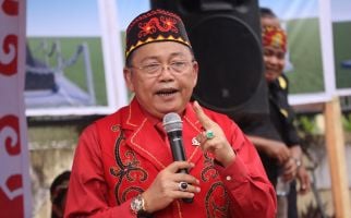 Cornelis PDIP Kunjungi Korban Penusukan Oleh Oknum TNI AD - JPNN.com
