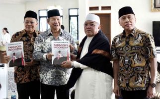 KH. Sofyan Yahya Sebut Prabowo Subianto Sosok yang Paling Ikhlas untuk Rakyat - JPNN.com