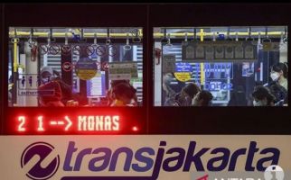 PT TransJakarta Memperbolehkan Pelanggan tidak Pakai Masker - JPNN.com
