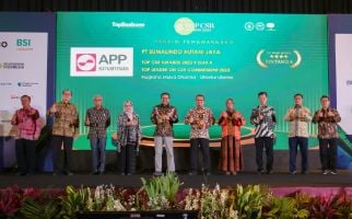 Gencarkan Pencegahan Karhutla, Sumalindo Hutani Jaya Diganjar 2 Penghargaan  - JPNN.com