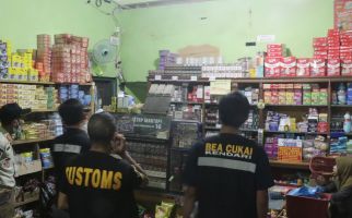 Gelar Operasi Gempur Rokok Ilegal di Sultra, Bea Cukai Kendari Sita Banyak Barang Bukti - JPNN.com
