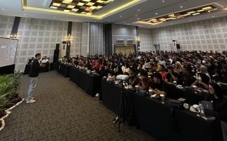 Sekolah Bisnis Yess Targetkan Bawa 1.000 Orang Jalan-Jalan ke Luar Negeri - JPNN.com