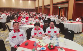 Friedrich Max Rumintjap Resmi Membuka Pertemuan Ilmiah Fasilitas Kesehatan Indonesia - JPNN.com