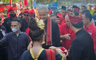 Ganjar Pranowo Tiba di Lombok, Terdengar Teriakan Presiden 2024 - JPNN.com