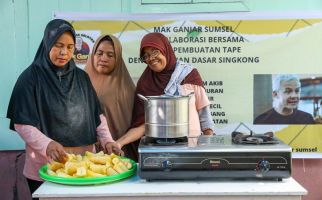 Mak Ganjar Sumsel Ajarkan Masyarakat Membuat Tapai dari Singkong - JPNN.com