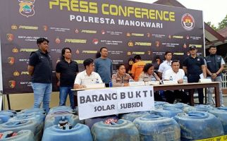 Penimbunan 1,2 Ton Solar Bersubsidi di Manokwari Terbongkar - JPNN.com