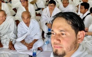 Tangis Para Jemaah Haji Menjelang Wukuf di Arafah, Khidmat - JPNN.com