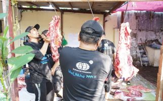 Surveyor Indonesia Berbagi Hewan Kurban kepada Kaum Dhuafa dan Pra-Sejahtera - JPNN.com