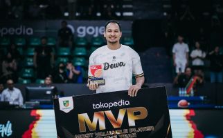 Kaleb Ramot Gemilang Raih Gelar MVP IBL 2023, Begini Respons Legenda Basket Indonesia - JPNN.com
