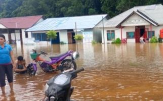 BPBD Kalbar Terus Memonitor Banjir dan Longsor di Kapuas Hulu, Masyarakat Diminta tetap Tenang - JPNN.com