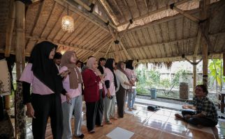 Srikandi Ganjar Gelar Pelatihan Vokal untuk Asah Bakat Milenial di Cirebon - JPNN.com