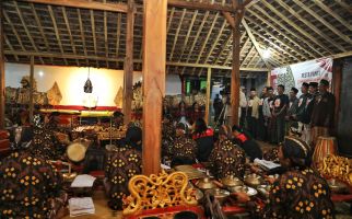 Ganjar Milenial Meriahkan Pesta Panen dan Gelaran Wayang Kulit di Gunungkidul - JPNN.com