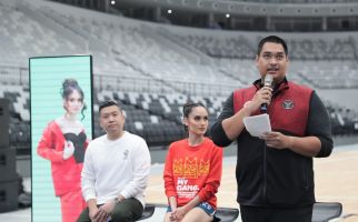 Cinta Laura Dampingi Menpora Dito Umumkan FIBA World Cup 2023 - JPNN.com