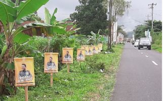 Sukarelawan Pasang Ribuan Umbul-umbul Bergambar Moeldoko di 5 Kabupaten, Begini Alasannya - JPNN.com