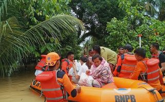 Banjir di Sumatera Barat, 1 Orang Meninggal di Padang Pariaman - JPNN.com