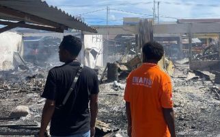 Polisi Bergerak Usut Penyebab Kebakaran Pasar Bumi Raya dan Kampus USWIM Nabire - JPNN.com