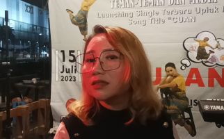 Sempat Viral dengan Lagu Tak Tun Tuang, Upiak Isil Kembali Rilis Lagu Unik - JPNN.com