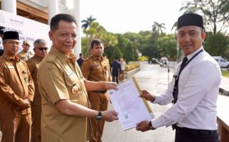 Mereka Resmi jadi ASN, Bukan PPPK Part Time, Full Senyum, Plong - JPNN.com