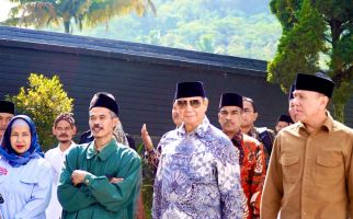 Hasjim & Iwan Bule Peringati Tahun Baru Islam di Ponpes Suryabuana Magelang - JPNN.com