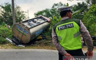 Truk Tangki Tabrak Mobil dan 3 Pemotor di Semarang, 1 Korban Tewas - JPNN.com
