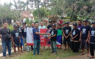 Gardu Ganjar Gelar Bakti Sosial dan Bantu Kelompok Tani di Pandeglang - JPNN.com