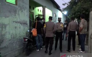 Densus 88 Geledah Dua Rumah Warga di Cemani Sukoharjo - JPNN.com