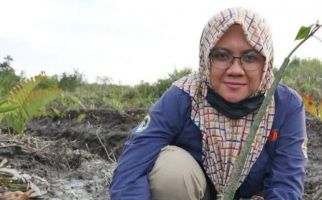 Afni Z Konsisten Mengedukasi Masyarakat Riau Soal Lingkungan - JPNN.com