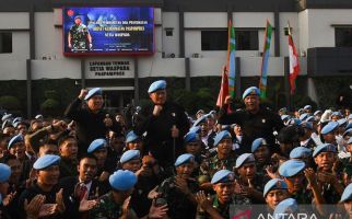 Panglima TNI Laksamana Yudo Margono Terima Brevet Kehormatan Setia Waspada dari Paspampres - JPNN.com