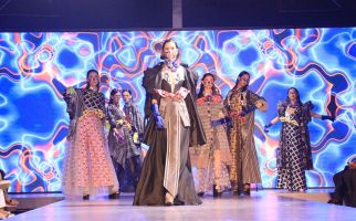 Kemnaker: Semarang Fashion Trend 2023 Dorong Ibu Kota Jateng jadi Kota Mode - JPNN.com