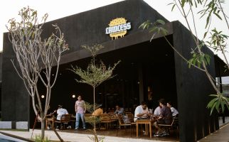 Lawless Burgerbar Resmi Buka Cabang di Bekasi - JPNN.com