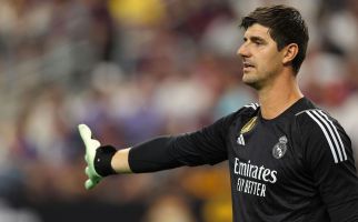 Courtois Cedera, Real Madrid Incar Bono & De Gea - JPNN.com