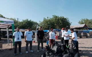 Pegadaian Dukung Gerakan Clean Up di Pantai Tanjung Bayang - JPNN.com