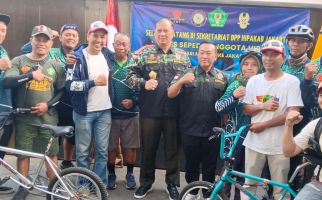 5 Kader Hipakad Gowes Sepeda dari Malang ke Jakarta Sambut HUT ke-78 Kemerdekaan RI - JPNN.com