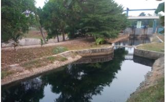 Sungai Cilamaya Menghitam dan Berbau, Muslim Hafidz: Gubernur Jabar Tidak Serius - JPNN.com