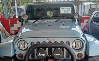 KPK Lelang Mobil Smart Fortwo dan Jeep Wrangler, Harganya Sebegini - JPNN.com