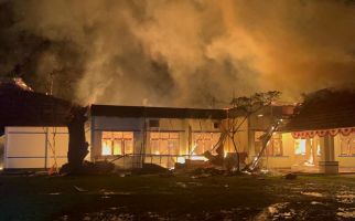 3 Kantor Dinas di Yahukimo Terbakar Sampai Hitam Hari Ini - JPNN.com