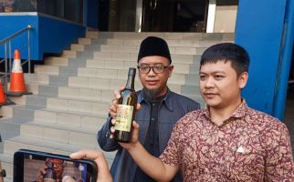 Wine Nabidz Berlogo Halal Ternyata Beralkohol, Pria Ini Lapor ke Polda Metro Jaya - JPNN.com