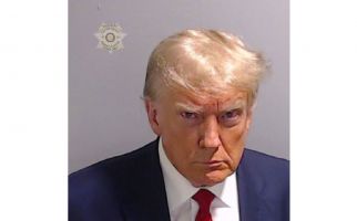 Bayar Rp 3 M, Donald Trump Cuma Mendekam 20 Menit di Tahanan - JPNN.com