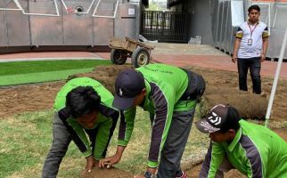 Jakpro Mulai Perbaiki Rumput JIS Sesuai Rekomendasi FIFA - JPNN.com