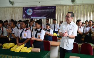 Kimia Farma Mengajar 2023 Digelar Serentak di 52 sekolah se-Indonesia - JPNN.com