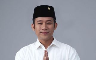 Denny Cagur Bersaing dengan Jeje Govinda Hingga Dede Yusuf - JPNN.com