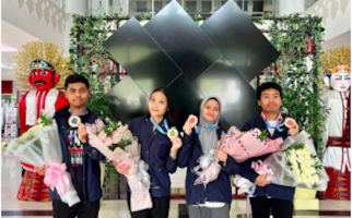 4 Siswa SMAN 8 Jakarta Raih Medali pada Olimpiade Sains Nasional 2023 - JPNN.com