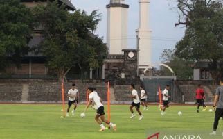 Latihan Perdana Timnas U-23 Indonesia Diikuti 20 Pemain, Shin Tae Yong Absen - JPNN.com