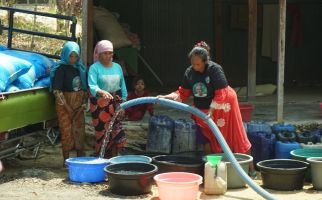Kowarteg Ganjar Bantu Penuhi Kebutuhan Air Bersih Ratusan Warga Sampang - JPNN.com