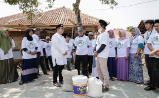 Santri Dukung Ganjar Beri Bantuan dan Merenovasi Ponpes di Subang - JPNN.com