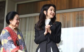 Ibu Negara Cantik Temui Bu Mega di Batu Tulis, Dijamu di Depan Lukisan Bung Karno - JPNN.com