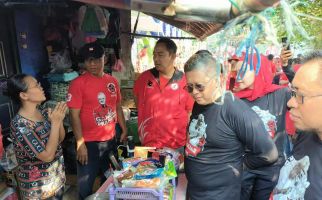 Aktivis Repdem Gerilya demi Ganjar di Pemukiman Padat di Senen, Hasto Menyaksikan - JPNN.com